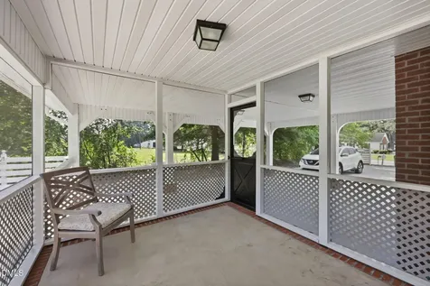 695 Old Route 22 Kenly NC 27542