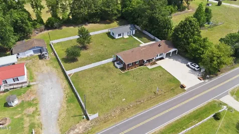 695 Old Route 22 Kenly NC 27542