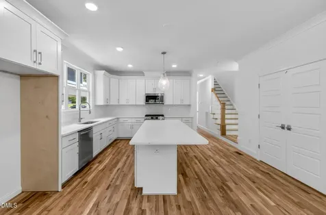 516 Heather Drive Raleigh NC 27606