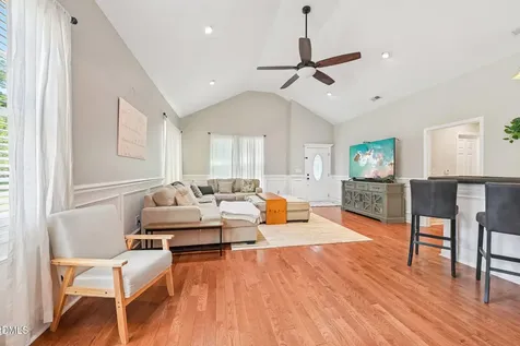 616 Maple Lane Raleigh NC 27603