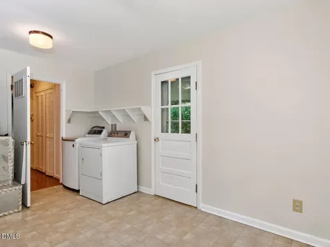 411 Yorktown Drive Chapel Hill NC 27516