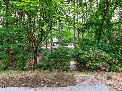 411 Yorktown Drive Chapel Hill NC 27516