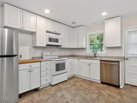 411 Yorktown Drive Chapel Hill NC 27516