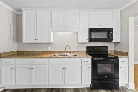 306 Lynn Avenue Fayetteville NC 28301