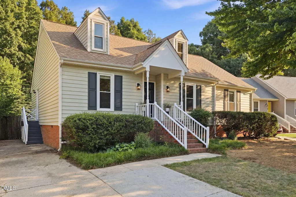 8112 Bellingham Circle Raleigh NC 27615