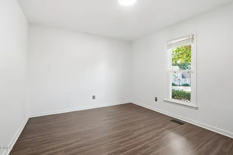 8112 Bellingham Circle Raleigh NC 27615