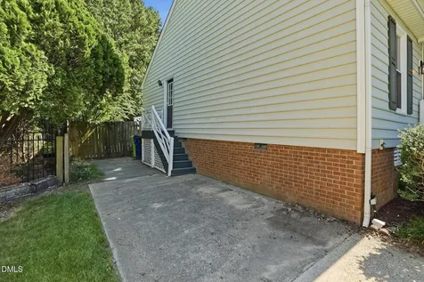 8112 Bellingham Circle Raleigh NC 27615