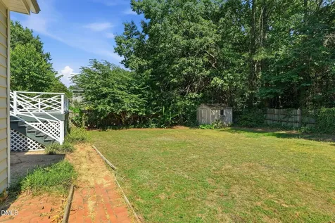 8112 Bellingham Circle Raleigh NC 27615