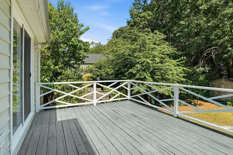 8112 Bellingham Circle Raleigh NC 27615