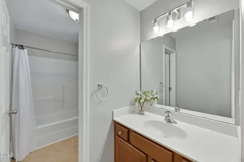 3124 Queensland Road Raleigh NC 27614