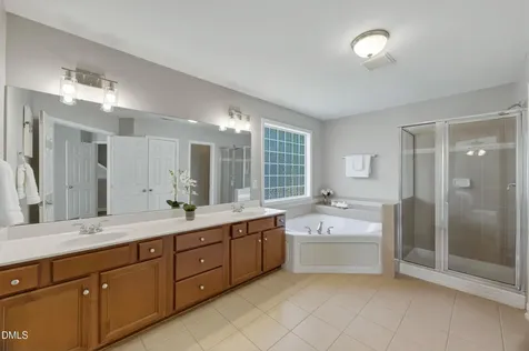 3124 Queensland Road Raleigh NC 27614