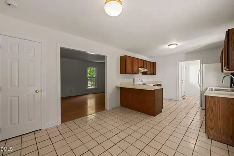 704 E Maple Lane Fuquay Varina NC 27526