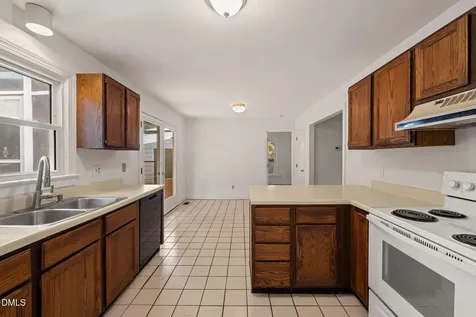 704 E Maple Lane Fuquay Varina NC 27526