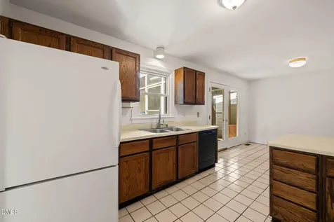 704 E Maple Lane Fuquay Varina NC 27526