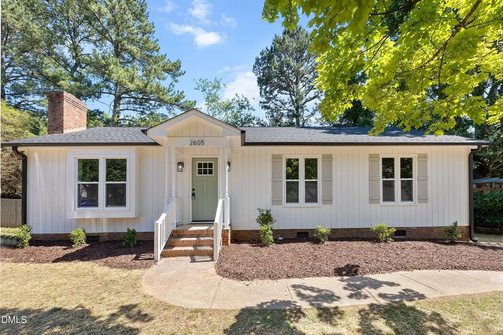 2605 Valley Woods Court Raleigh NC 27613