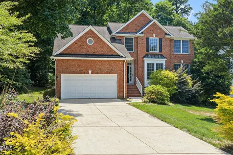 102 Citrus Place Cary NC 27519