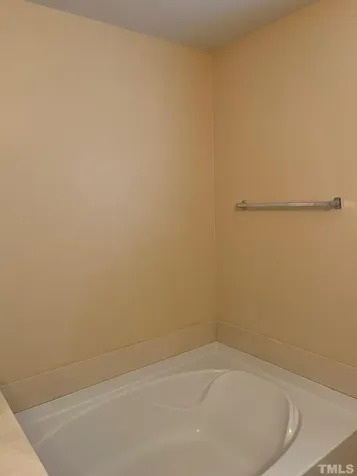2017 Remington Oaks Circle Cary NC 27519