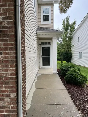 2017 Remington Oaks Circle Cary NC 27519