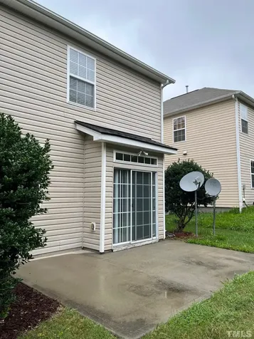 2017 Remington Oaks Circle Cary NC 27519