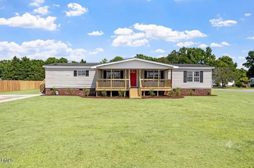 381 Woodland Church Road Dudley NC 28333