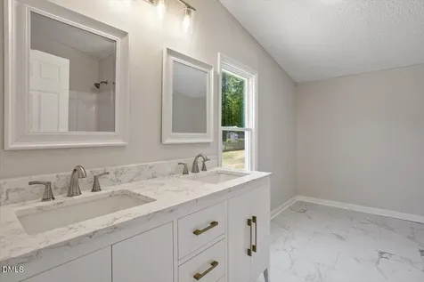 3356 Dandelion Lane Fayetteville NC 28306