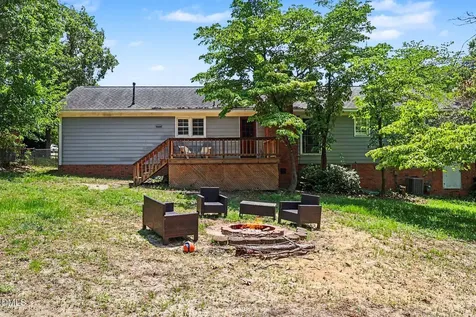 5236 Flat Rock Drive Fayetteville NC 28311