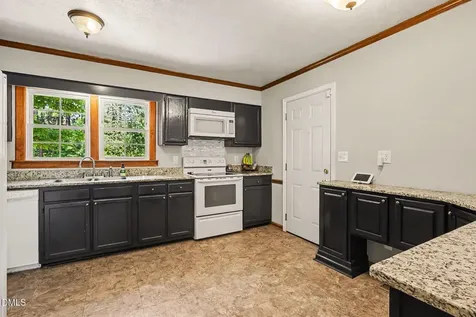 5236 Flat Rock Drive Fayetteville NC 28311