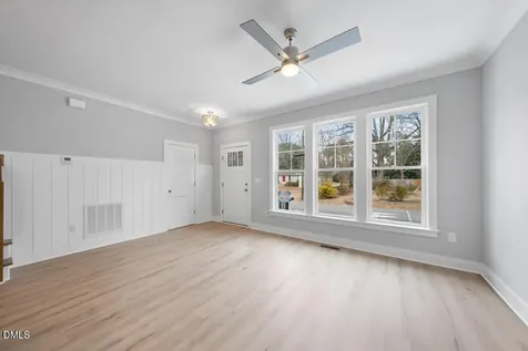 2805 B Fawn Avenue Durham NC 27705