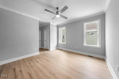 2805 B Fawn Avenue Durham NC 27705