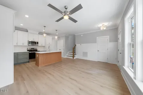 2805 B Fawn Avenue Durham NC 27705