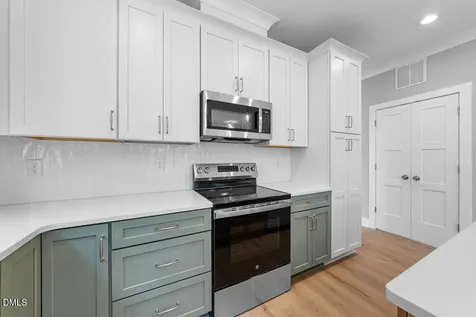 2805 B Fawn Avenue Durham NC 27705