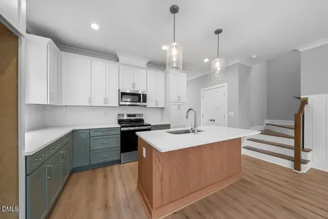 2805 B Fawn Avenue Durham NC 27705
