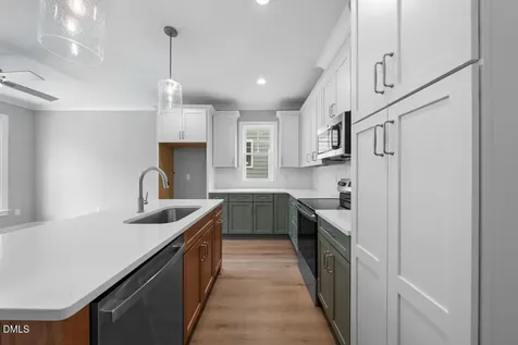 2805 B Fawn Avenue Durham NC 27705