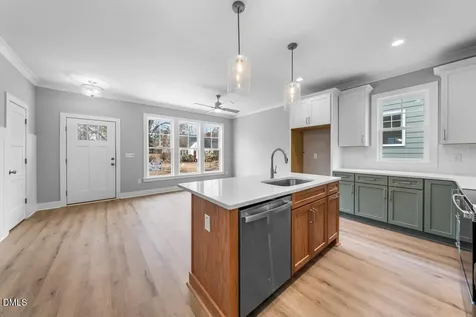 2805 B Fawn Avenue Durham NC 27705