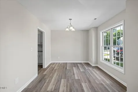 4721 Tanglewood Oaks Street Raleigh NC 27610
