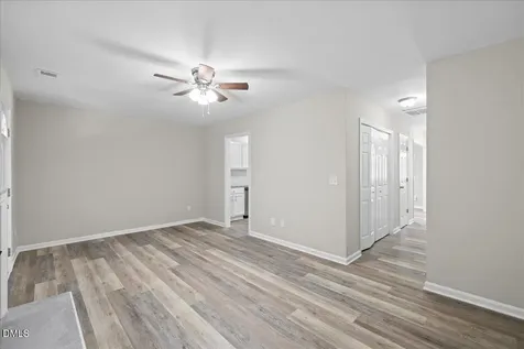 4721 Tanglewood Oaks Street Raleigh NC 27610