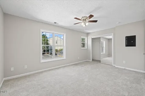 4721 Tanglewood Oaks Street Raleigh NC 27610