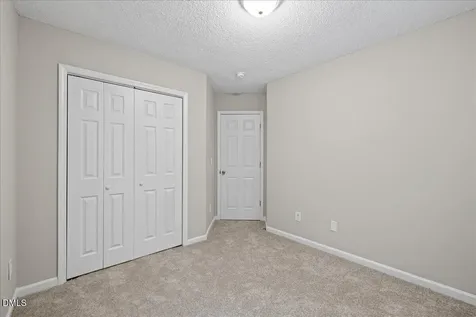 4721 Tanglewood Oaks Street Raleigh NC 27610