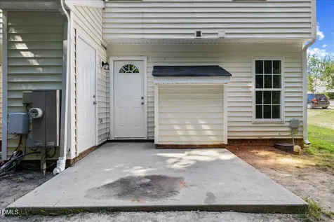 4721 Tanglewood Oaks Street Raleigh NC 27610