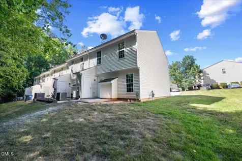 4721 Tanglewood Oaks Street Raleigh NC 27610