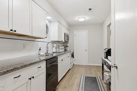 1008 Sandlin Place Raleigh NC 27606
