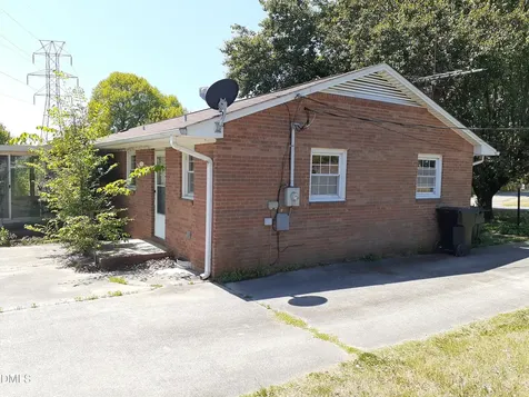533 N Beaumont Avenue Burlington NC 27217