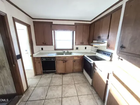 533 N Beaumont Avenue Burlington NC 27217