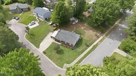 3909 Old Creek Court Raleigh NC 27604