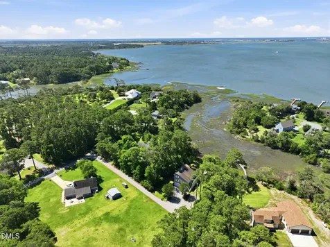 174 Windy Point Road Beaufort NC 28516