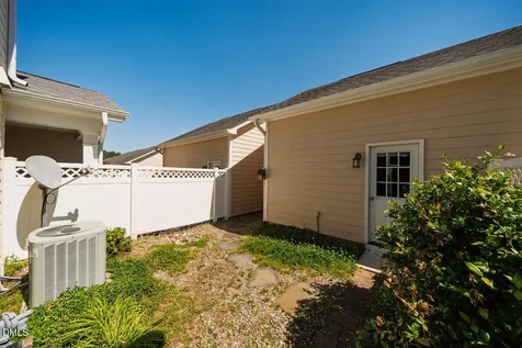 1034 Philpott Drive Chapel Hill NC 27517