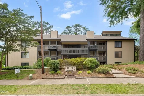 3003 Huntleigh Drive Raleigh NC 27604
