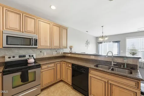 4019 Comrie Lane Burlington NC 27215