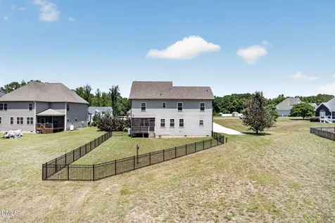 9116 Ashton Glen Drive Zebulon NC 27597