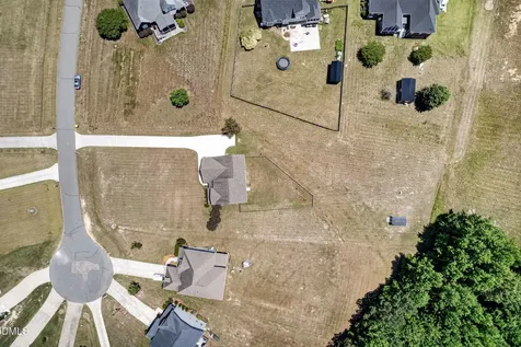 9116 Ashton Glen Drive Zebulon NC 27597